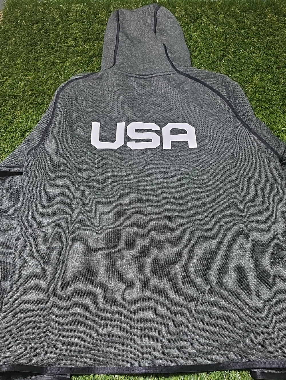 2020 Nike Pro Elite USA Knit Travel Jacket. Size L.